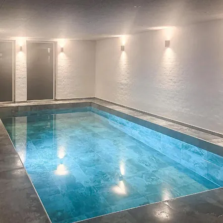 בית נופש Amazing In With Sauna *